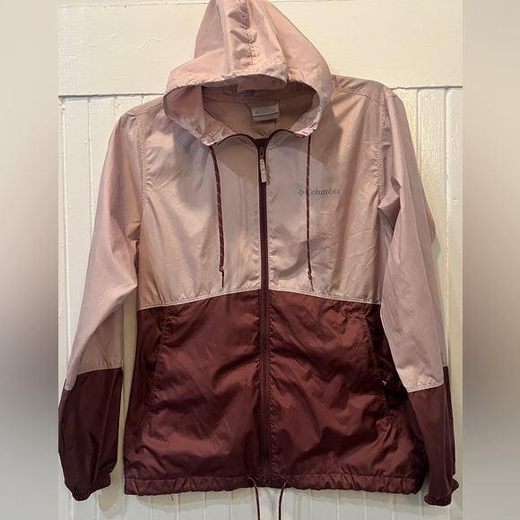 Columbia Sportswear Company Jackets & Blazers - Women’s Columbia Windbreaker XS